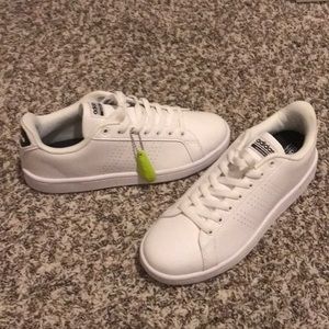 Adidas cloudfoam Advantage shoes essentials NEW!